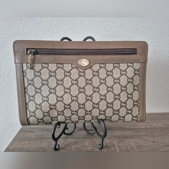 Gucci Other - Gucci GG Plus Clutch Vintage